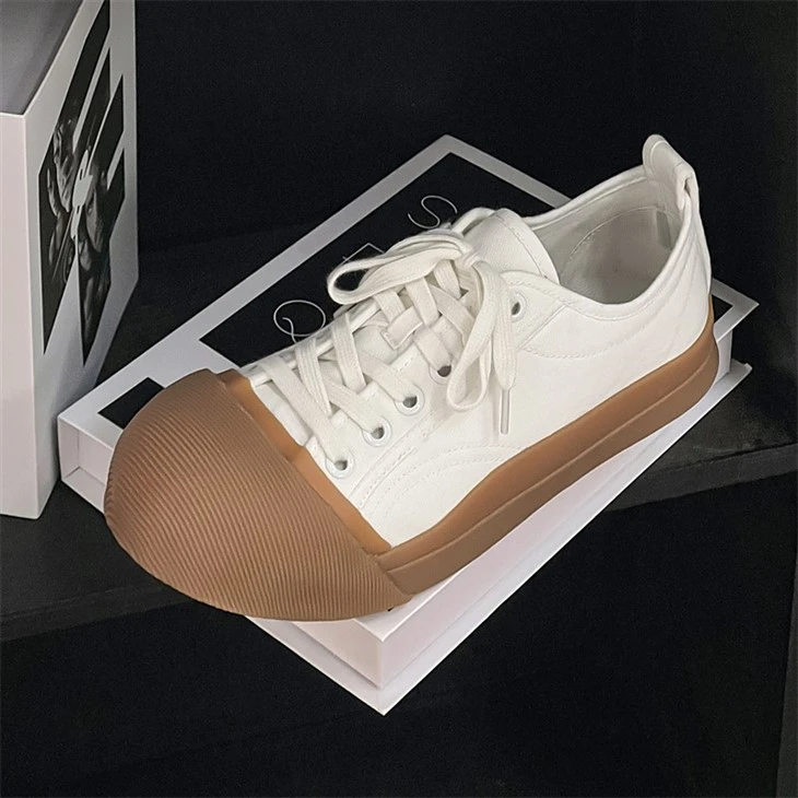Thick Sole Black Canvas Shoes